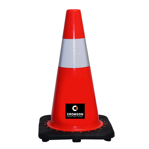 CR8101 Traffic cones 18”- 450mm with 1 collar 4" Base: 10-5/8” x 10-5/8” Weight: 3 lb