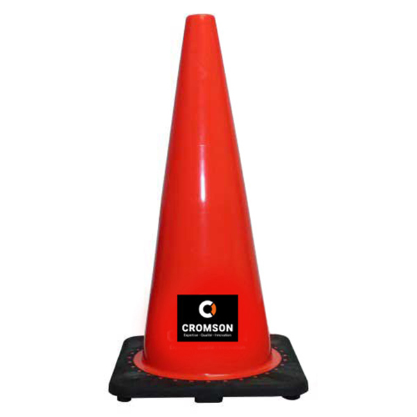 CR8103 Traffic cones 28” - 700mm without collar Base: 14” x 14” Weight: 7 lb