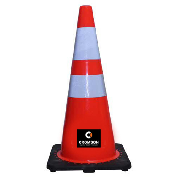 CR8105 Traffic cones 18” - 700mm without 2 collars 4" and 6" Base: 14” x 14” Weight: 7 lb